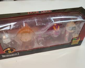 Incredibles vinyl figure set