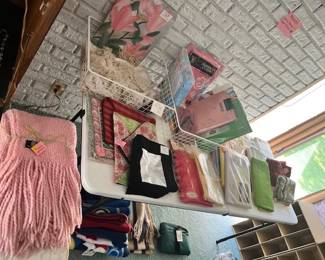 Tablecloths, blankets, table runners,