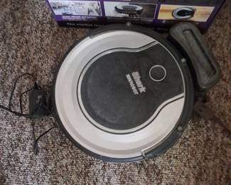 Shark robot vacuum
