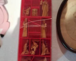 minature nativity
