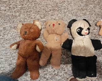 1950s stuffed bears, one still plays music