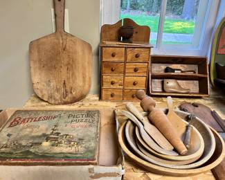Many primitive wood pieces