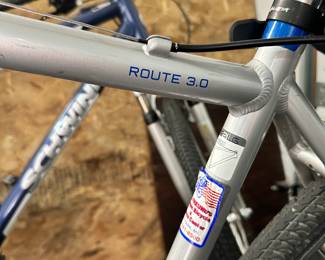 Raleigh SR Suntour Route 3.0 Size 21 Large