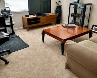 Wonderful Office Furniture and Decor Available.
