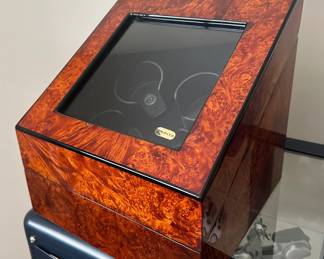 Stunning Burlwood Orbita Automatic Programmable Watch Winder.