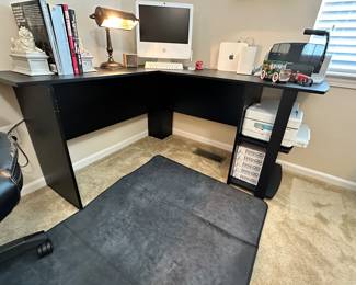 Detailed View of the Corner Office Desk Available, 27"Hx 19"D x 31/52"