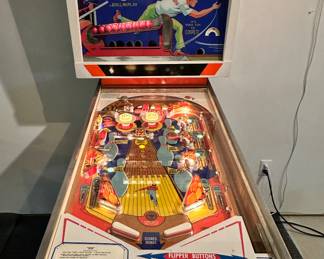 Working "300" Pinball Machine by Gottlieb- Amazing, a Must Have Basement Piece!
