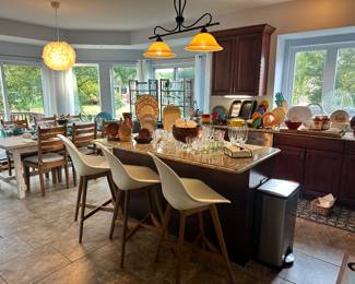 Beautiful Kitchen Full of All Your Heart Desires!
