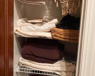 Table cloths, table runners, bath hand towels