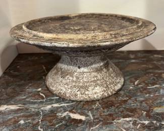 Vintage nutmeg cake stand 11” x 4 3/4”