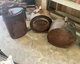 Vintage rocker oil cans