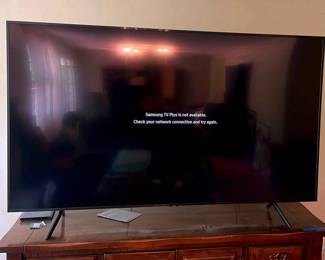 Samsung Large Flat Screen 75 Television