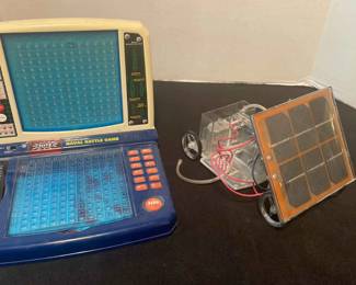Vintage Naval Battle Game Electronic Fuel Cell Solar Panel Toy Car