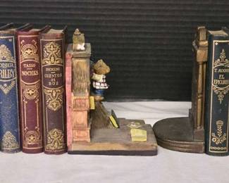 Five Collectible Spanish Books With 2 Sets Of Book holders