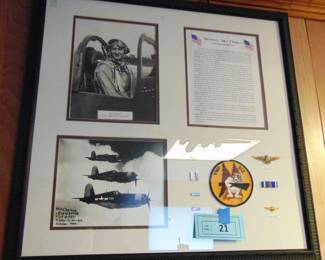 Lot 021 framed WW II Marine pilot's memorabilia.