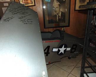 Lot 073, view of the tail and pilot compartment.