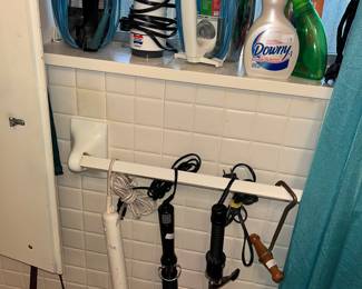 IRONS & STEAMERS, CURLING IRONS