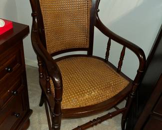 WONDERFUL ANTIQUE ARMCHAIR