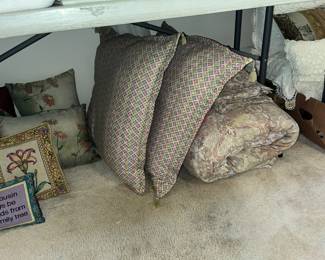 COMFORTER SET