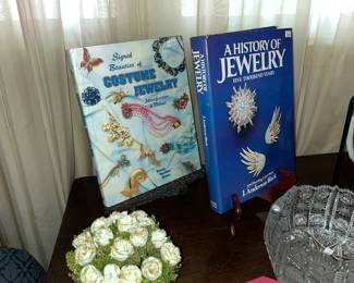 JEWELRY BOOKS