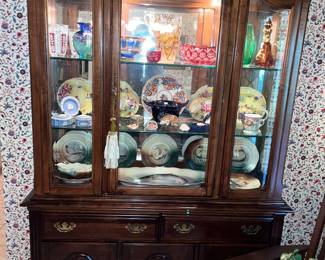 TRADITIONAL CHERRY LIGHTED CHINA - FULL OF FINE GLASSWARE & CHINA