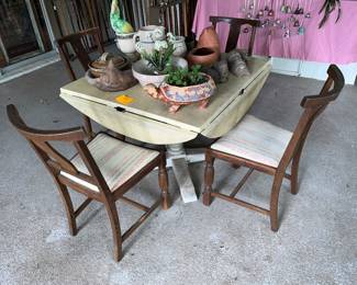 DROP-SIDE TABLE & 4 CHAIRS