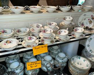 "ROYAL CAULDON" ENGLISH BONE CHINA