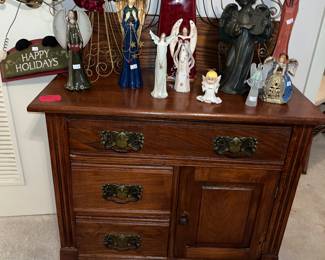 REFINISHED ANTIQUR OAK WASHSTAND w/ BACK SPLASH
