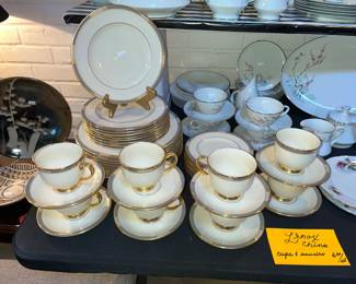 LENOX PRESIDENTIAL COLLECTION CHINA