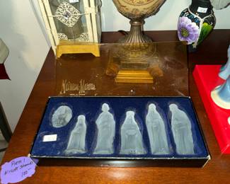 NEIMAN - MARCUS FROSTED CRYSTAL NATIVITY SET