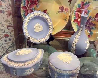 SEVERAL PIECES OF WEDGEWOOD JASPERWARE!