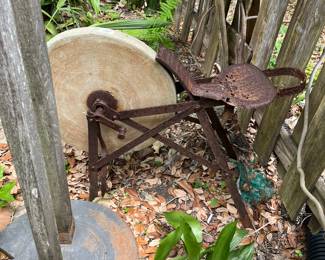 ANTIQUE SHARPENER - HAS GOOD STONE!