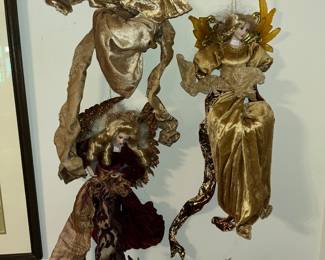 EXQUISITE VICTORIAN - STYLE ANGELS
