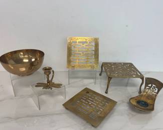 Lot 3006 Brass Decor Trivets Candlestick Bowl