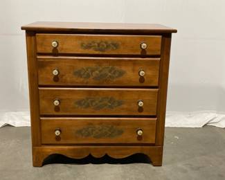 Lot 3017 Hitchcock Colonial Dresser