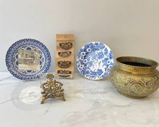 Lot 2811 Vintage Brass Vase Drawer Pulls English BlueWhite Porcelain Dishes