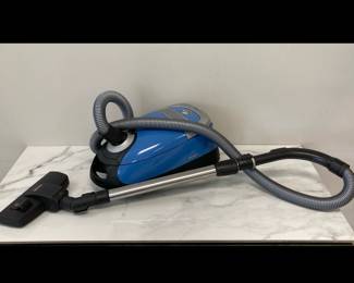 Lot 2855 MIele Complete C2 Hardfloor Powerline Canister Vacuum