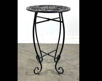 Lot 2913 Metal Plant Stand