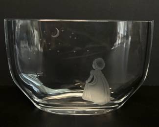 Lot 2932 Vintage Orrefors Crystal Wish to the Moon Vase Baccarat Black Crystal Sitting Rabbit Figurine