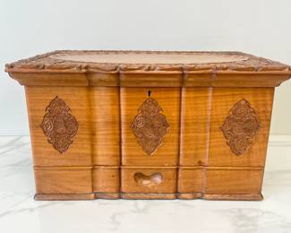 Lot 3037 Vintage Hand Carved Wooden Jewelry Box