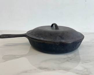 Lot 2836 Cast Iron Skillet w Lid marked Made in USA No.7 10 14 IN.