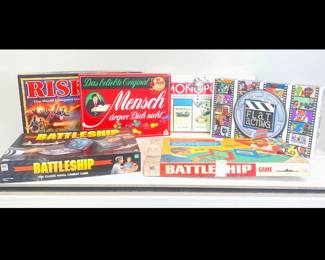 Lot 2974 Vintage New Board Games Risk Monopoly Battleship More