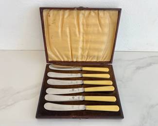 Lot 2962 Mappin Webb Stainless Steel Celluloid Butter Dessert Knives
