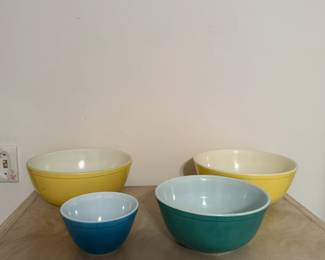 Vintage Pyrex "Primary Colors" Mixing Bowls Set