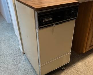 Vintage 1970s Hotpoint Portable Dishwasher