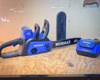 Kobalt Model KCS 120-07 40V 12in Electric Chainsaw & (2) Batteries