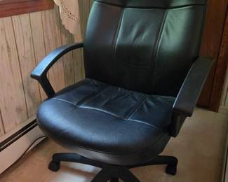 Black Swivel Office Chair