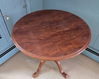 Tilt Top Table