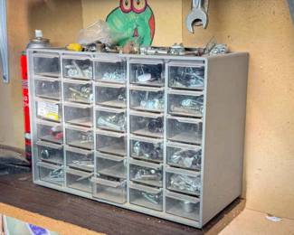 Small Plastic Nail & Screw Organizer