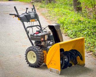 Cub Cadet 528 SWE Snow Blower
